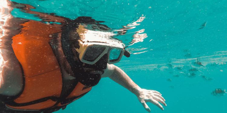 Unwind and Recharge: How Snorkeling Helps Relieve Stress and Boost Mental Well-Being
