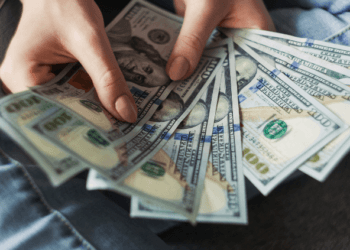 The Benefits of a “No Spend” Month and How to Try It